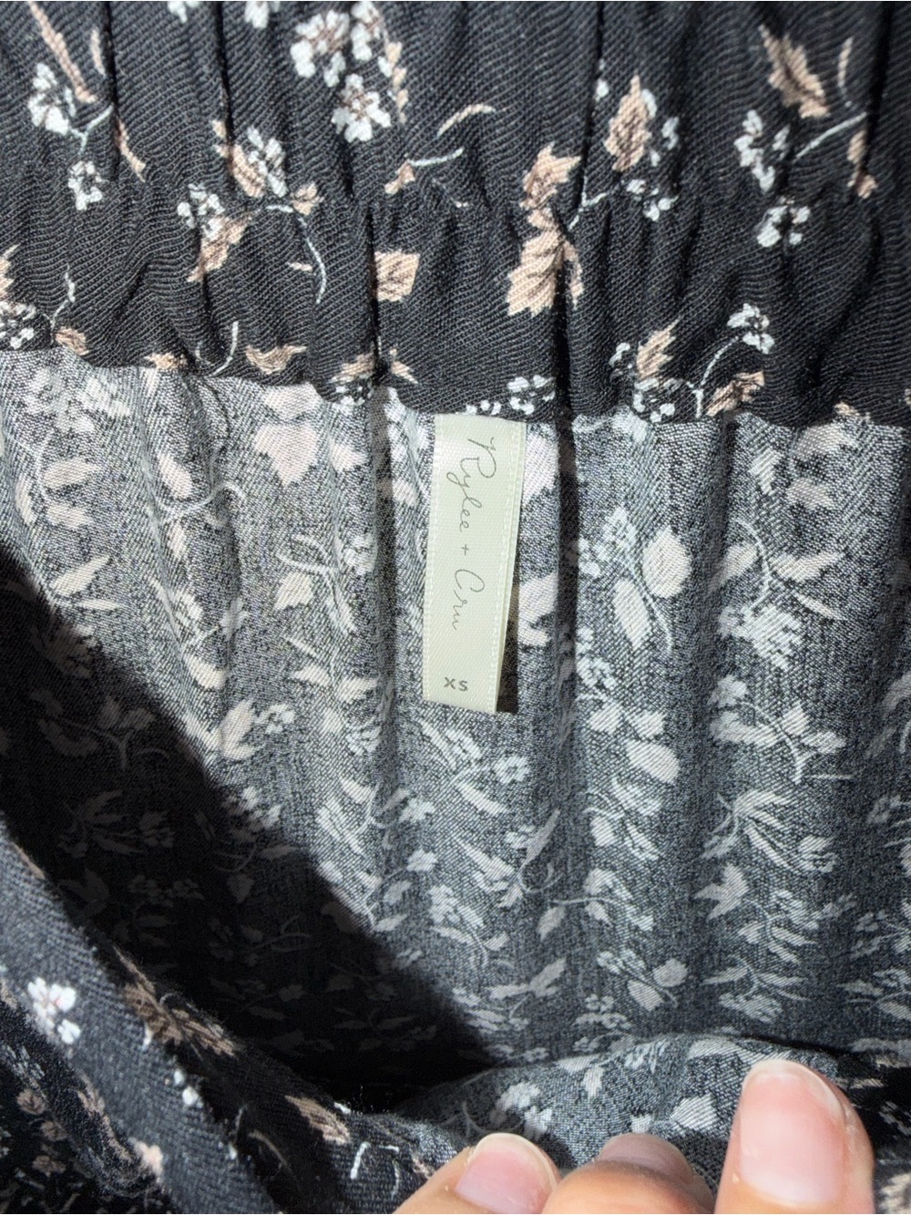 Rylee + Cru Woman’s Sazan Top And Skirt Dark Floral Set - Picture 5 of 6